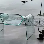 Il vetro curvato della poltrona Ghost premiato dal Compasso d’Oro 2022