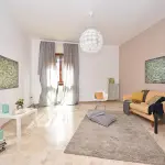 Decorare casa: meglio quadri antichi o moderni?