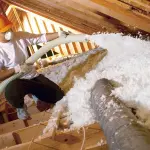 Insufflaggio sottotetto: come avviene e perché scegliere la fibra di cellulosa