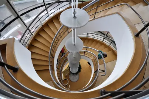 Scale a chiocciola: casa piccola o da sogno?