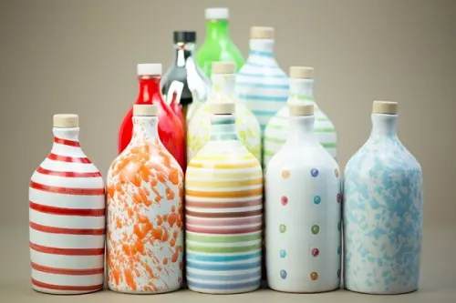 Riciclo creativo: vasi e oggetti d'arredo da comuni bottiglie