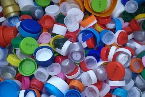 La raccolta differenziata in casa fatta con un tocco di stile